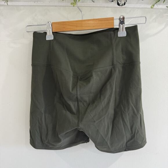 Vuori All the feels Shorts Green Medium KS - Picture 3 of 4